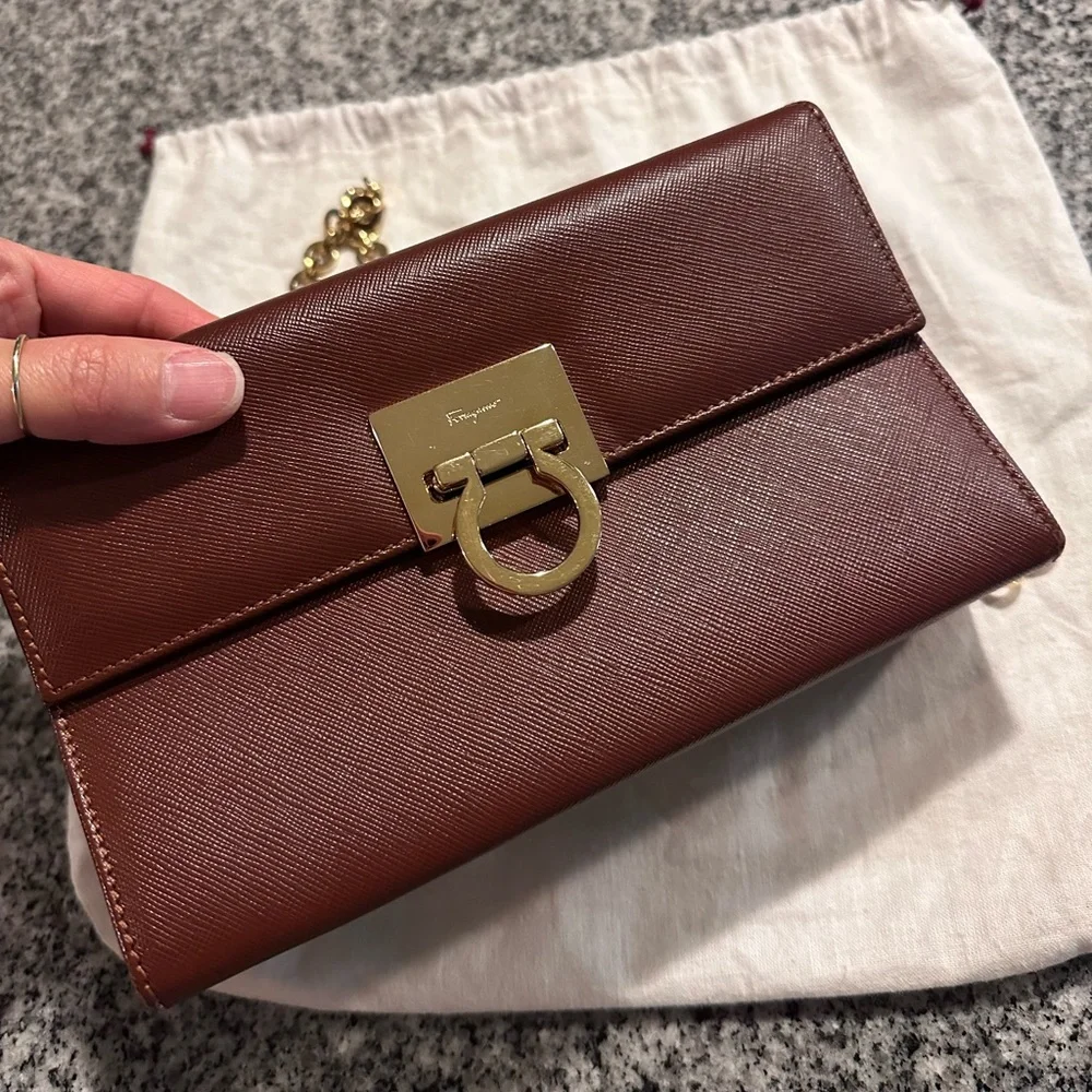 FERRAGAMO
Gancini Evening bag - Picture 16 of 16